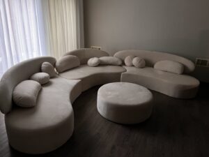 Tigi 22 Modern Sofa Light Gray Velvet photo review