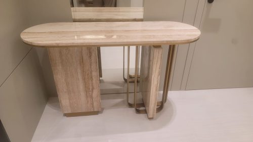 Luca Console Table photo review