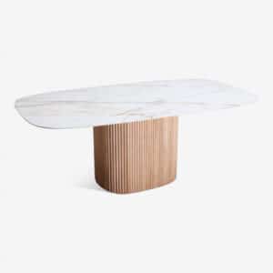 Dining Table with a modern and contemporary design